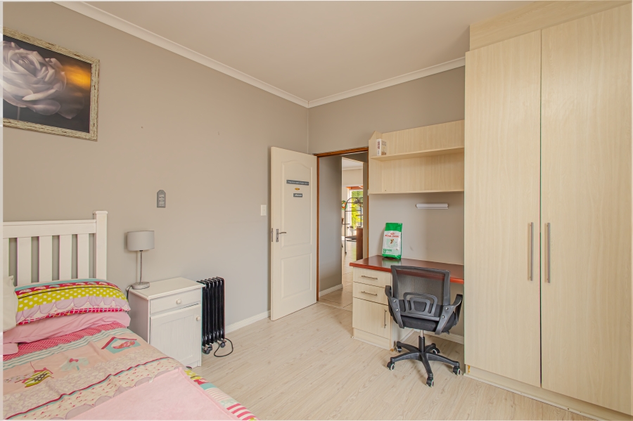 3 Bedroom Property for Sale in Country Club Western Cape